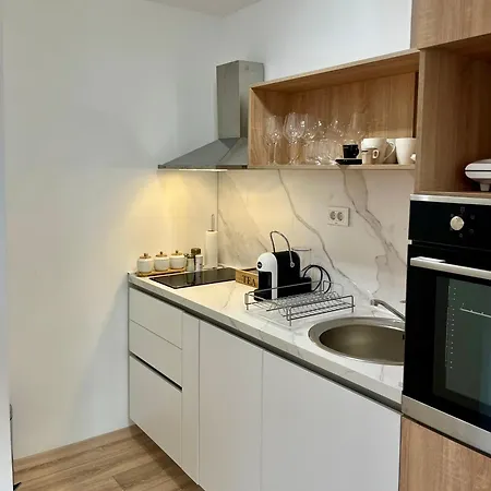 Ruby Modern Central Apartment Скопие Екстериор снимка